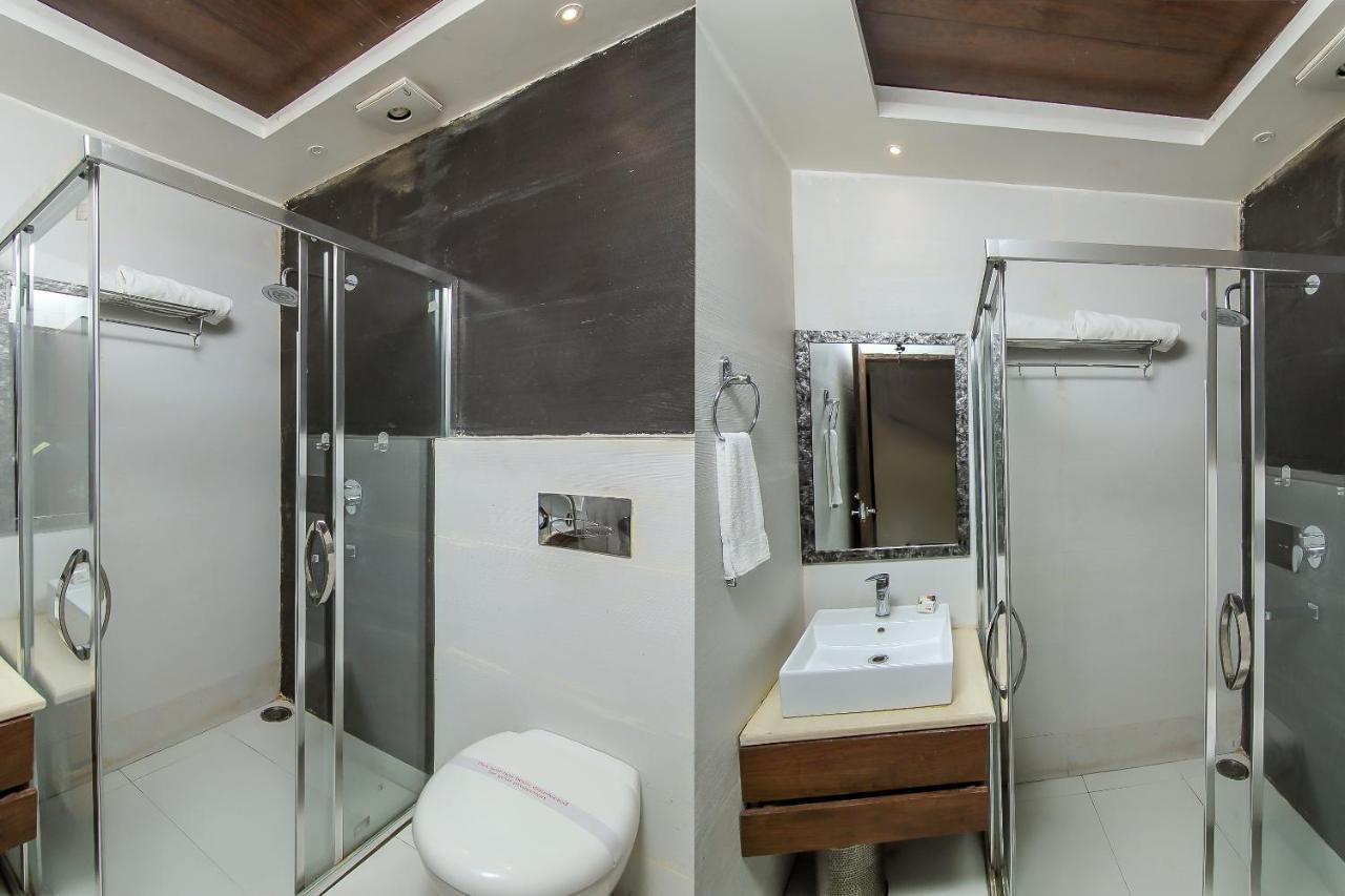 Oyo 1358 Hotel Crossroad Лакхнау Экстерьер фото